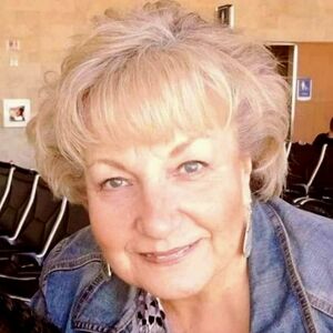 Meet your Posher, Pam